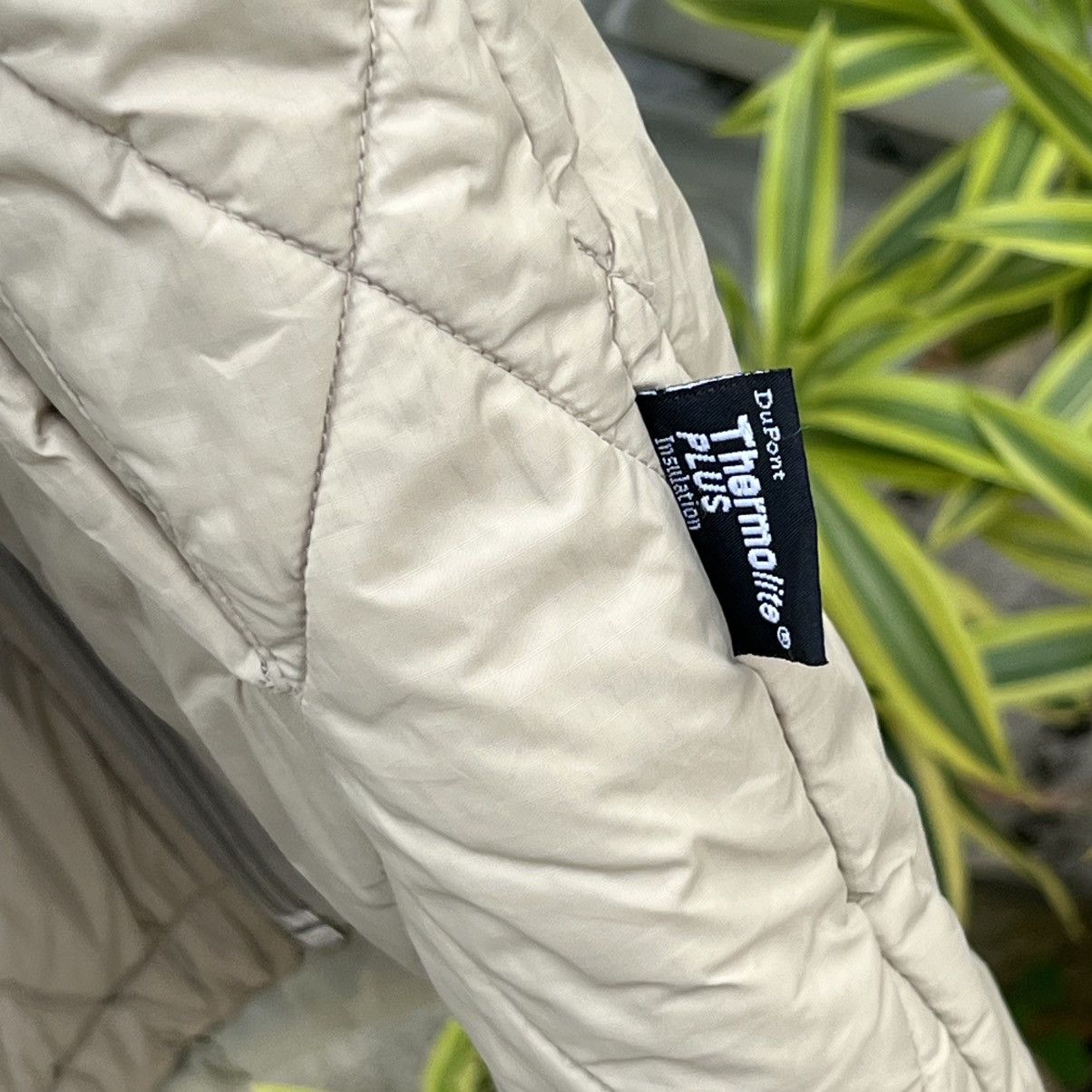 Woolrich Woolen Mills “WOOLRICH” REVERSIBLE QUILTED FUR ZIP UP JACKET Size US M / EU 48-50 / 2 - 16 Thumbnail