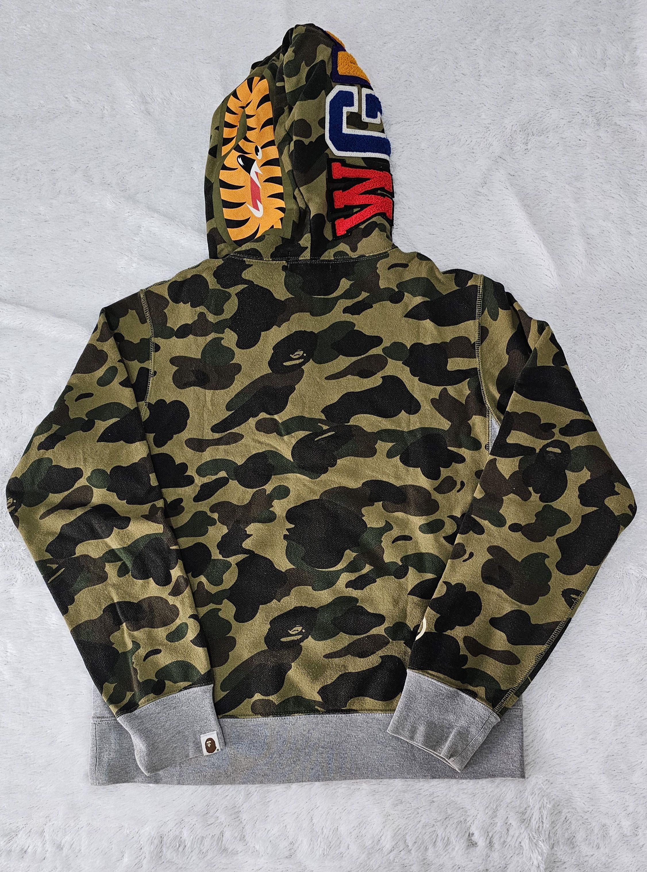 Bape 1st Camo Shark Half Zip Hoodie Size US M / EU 48-50 / 2 - 3 Thumbnail