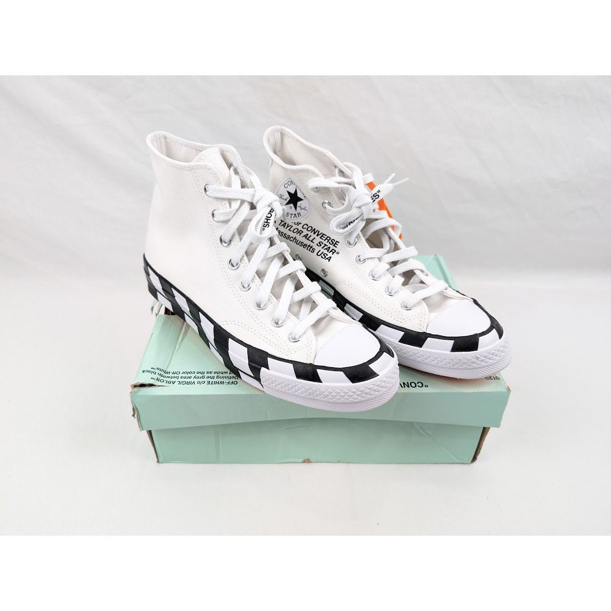 Converse × Off-White o1rshd1 DUP / Unisex Chuck 70 Hi-Top Sneakers in White/Cone Size US 8 / EU 41 - 21 Thumbnail