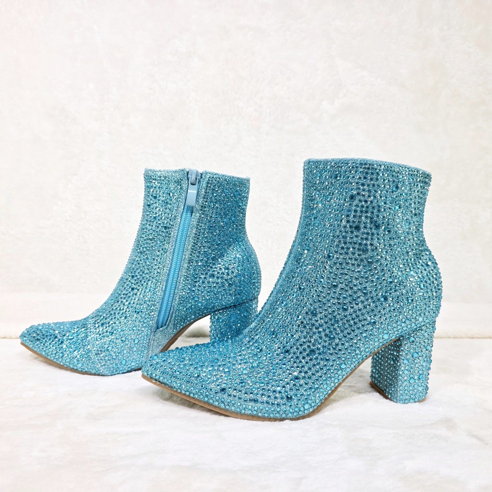Crystel Ice Blue Rhinestone 3