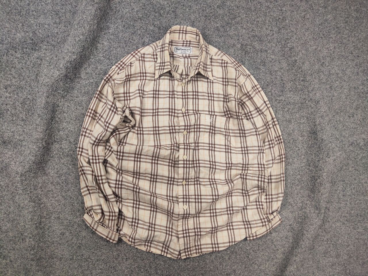 Burberry Burberrys Vintage 90's Nova Check Button long sleeve shirt Size US M / EU 48-50 / 2 - 1 Thumbnail