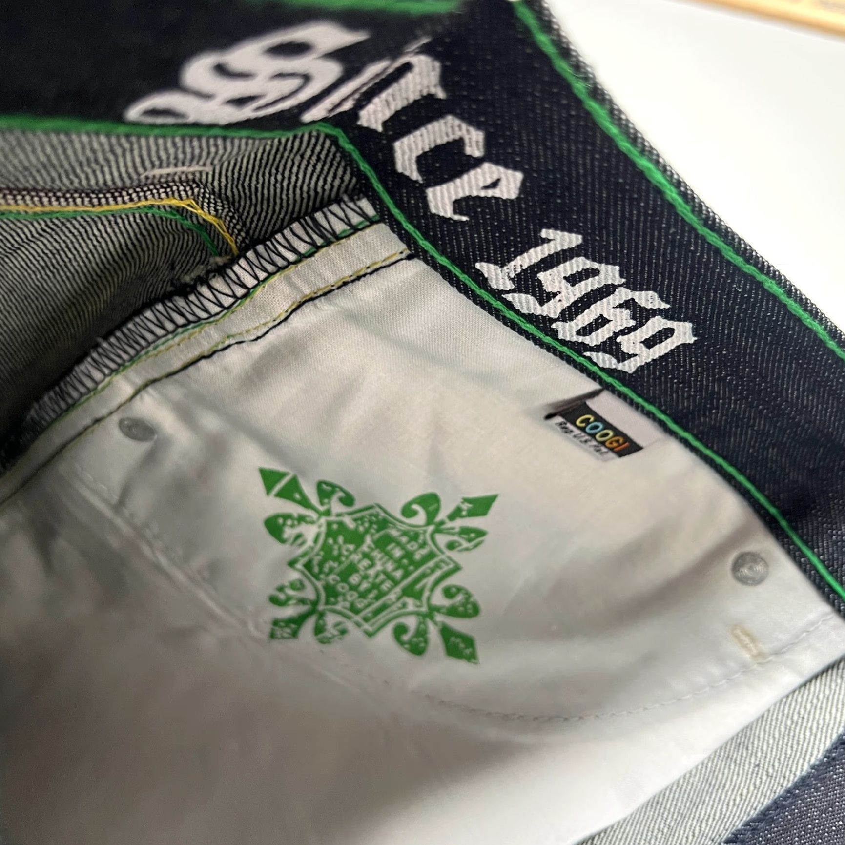 Coogi VINTAGE Coogi Jeans Men’s 36x34 Blue Denim Dragon Embroidered Pockets Authentic Australi Size US 36 / EU 52 - 7 Thumbnail