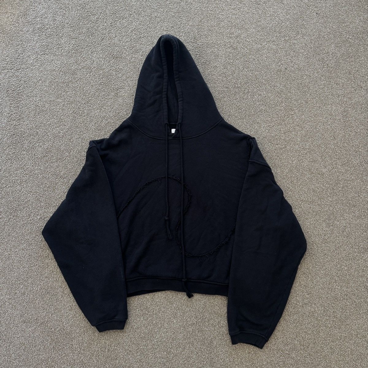 ERL Spiral Hoodie 短丈 ボックスシルエット ERL Premium Swirl Hoodie - Black | Garmentory