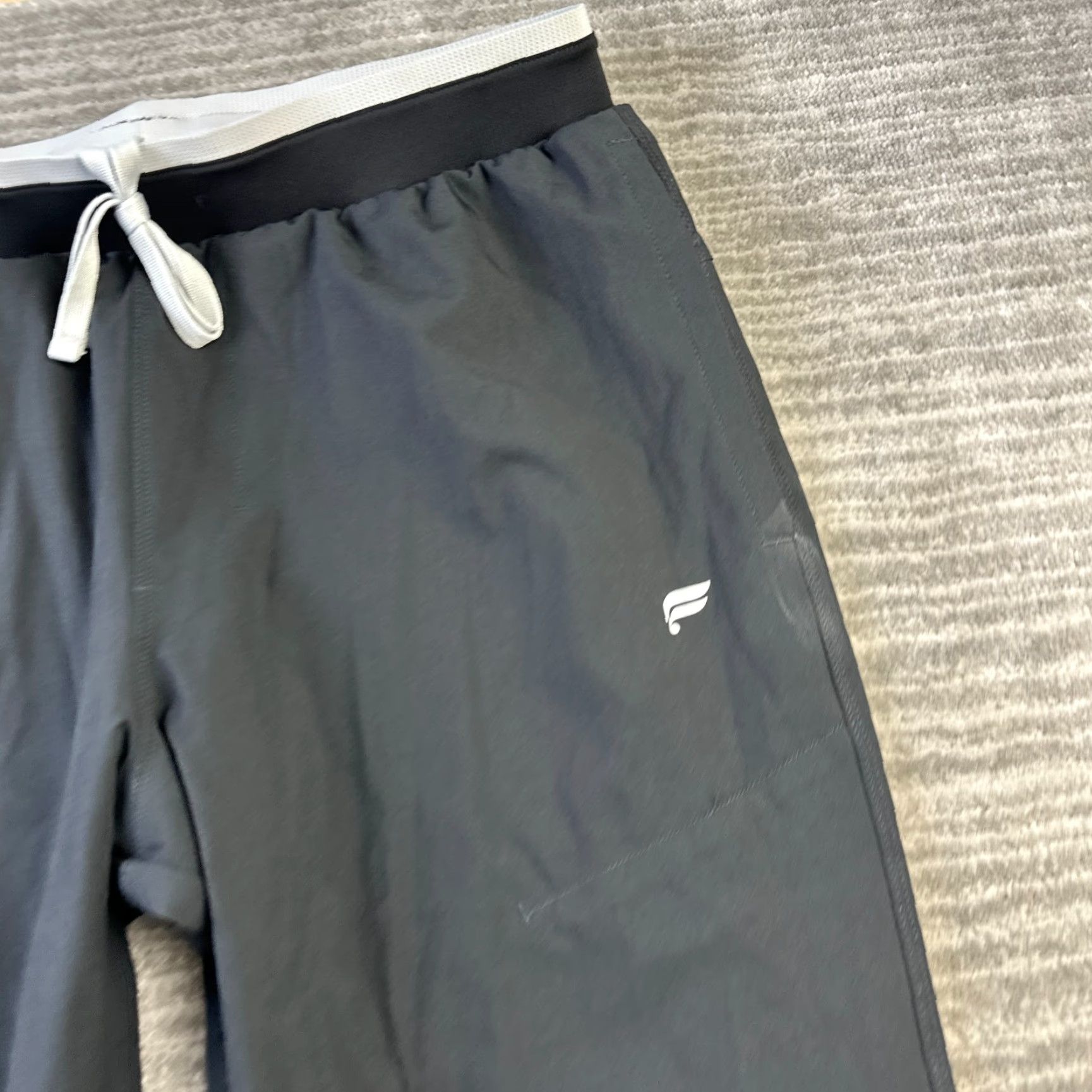 Fabletics Fabletics Pants Mens Medium Black Fundamental Jogger Gym Training Comfort Pockets Adjustable Waist Inseam 28 in Size US 31 - 4 Thumbnail