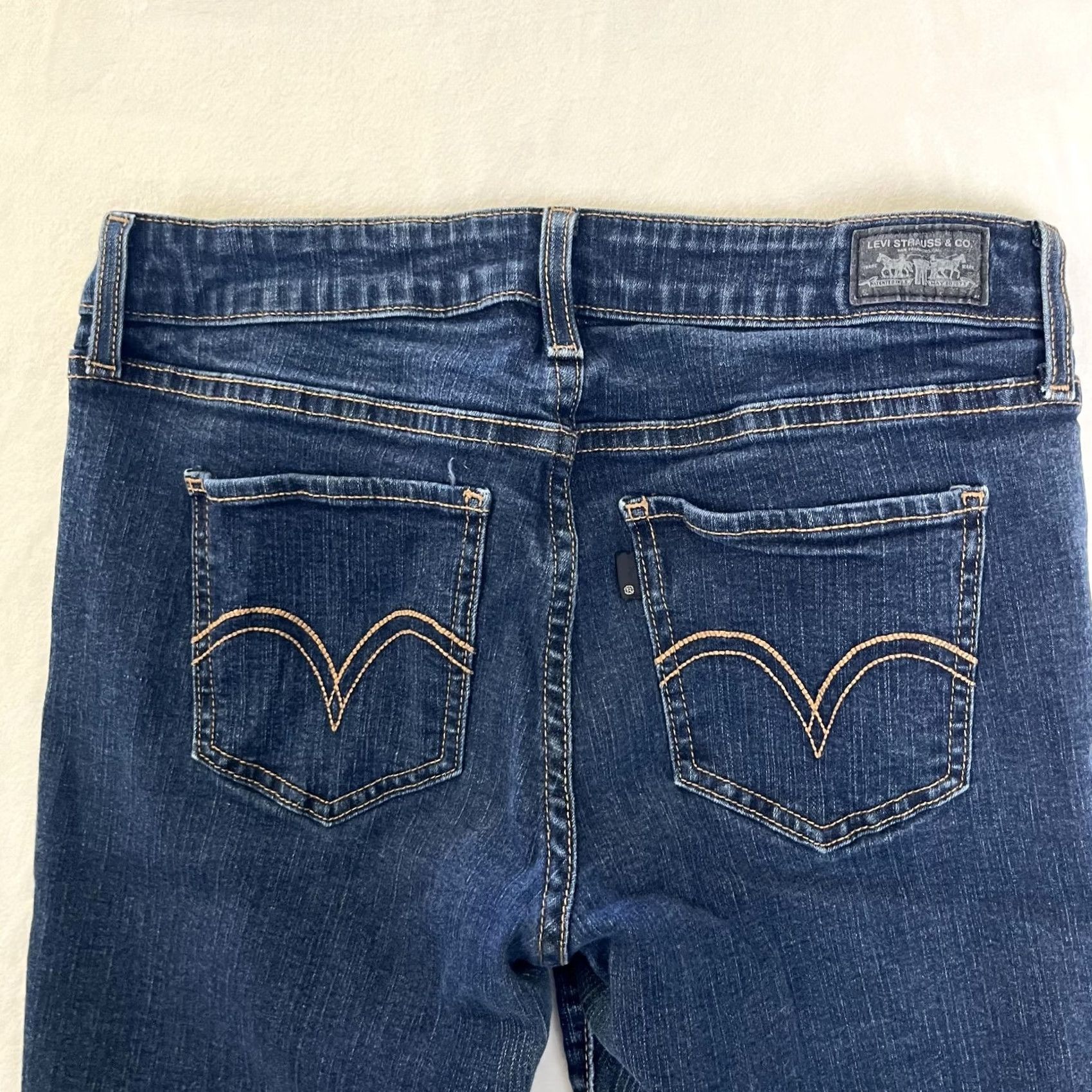 Levi's Levi's 535 Mid Rise Legging Jeans Womens 8 Blue Dark Wash Stretch Denim Jegging Slim Fit Cons Size 30" / US 8 / IT 44 - 7 Thumbnail
