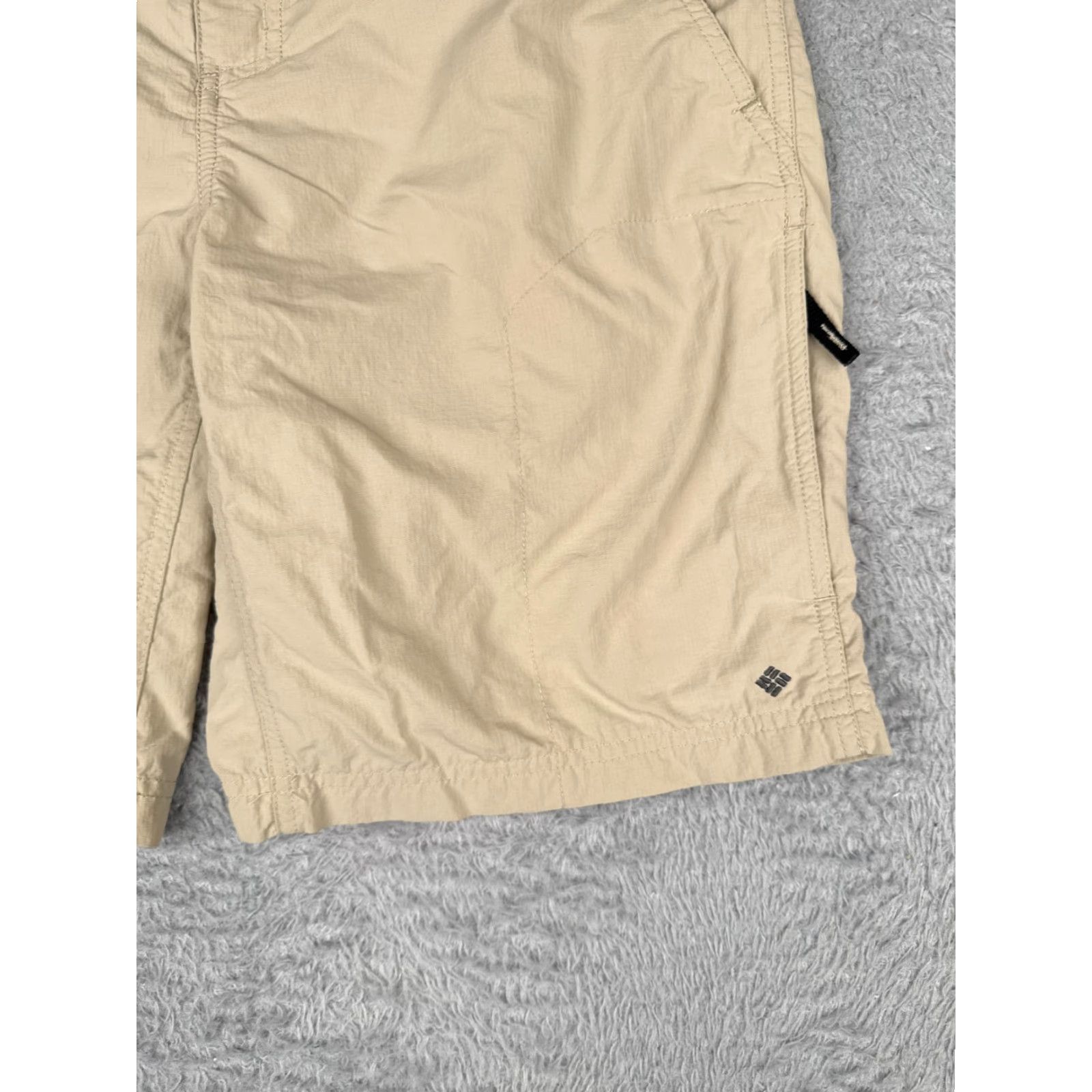 Vintage Columbia Mens Cargo Shorts 32 Beige Nylon Cotton 100% Nylon Hike Camp Hiking Fishing 32x10 Casual Pockets Logo Zip Waist 32 Size US 32 / EU 48 - 2 Thumbnail