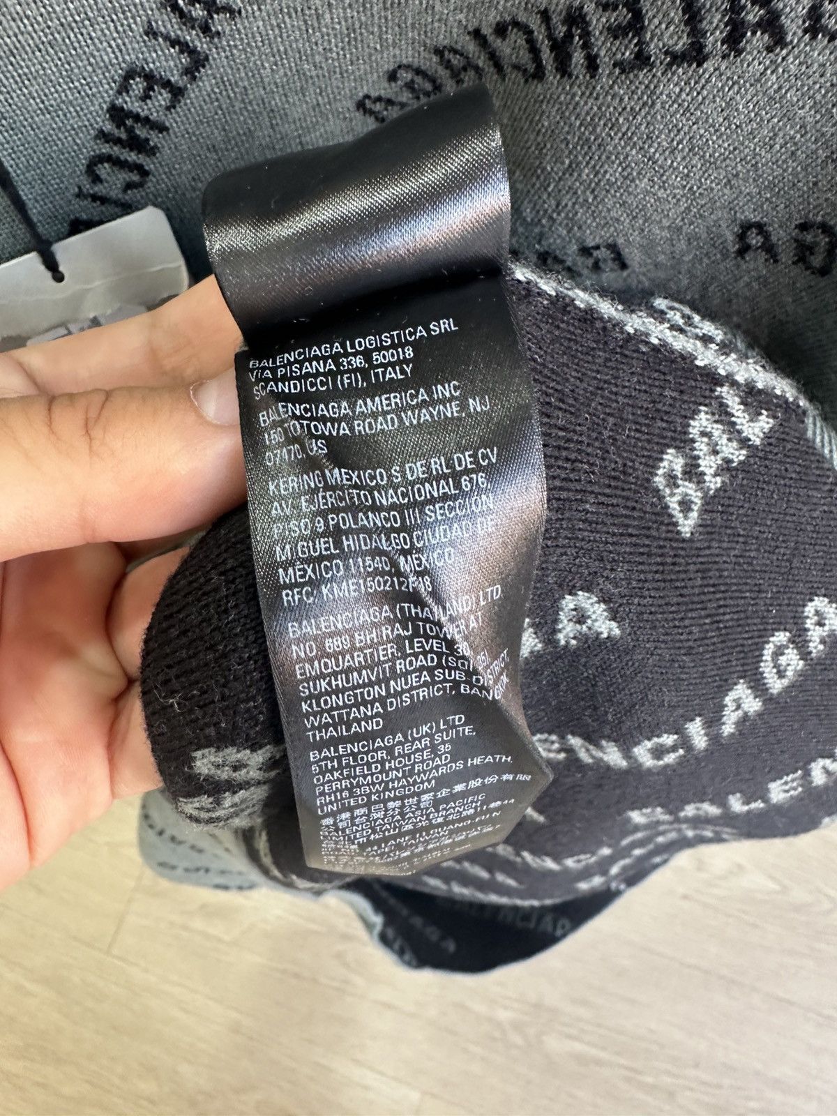 Balenciaga Balenciaga sweater Size US S / EU 44-46 / 1 - 9 Thumbnail