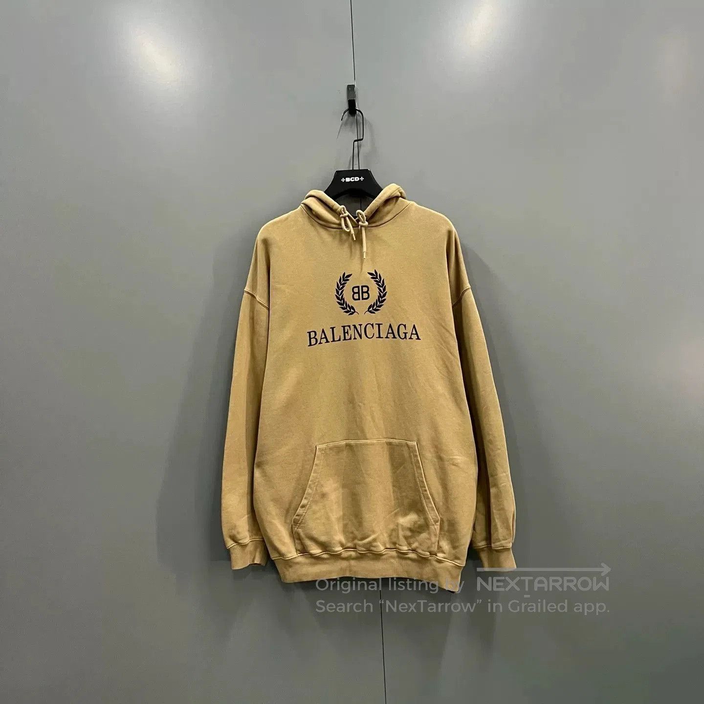 Balenciaga Balenciaga BB Logo Beige Hoodie. Size US M / EU 48-50 / 2 - 1 Thumbnail