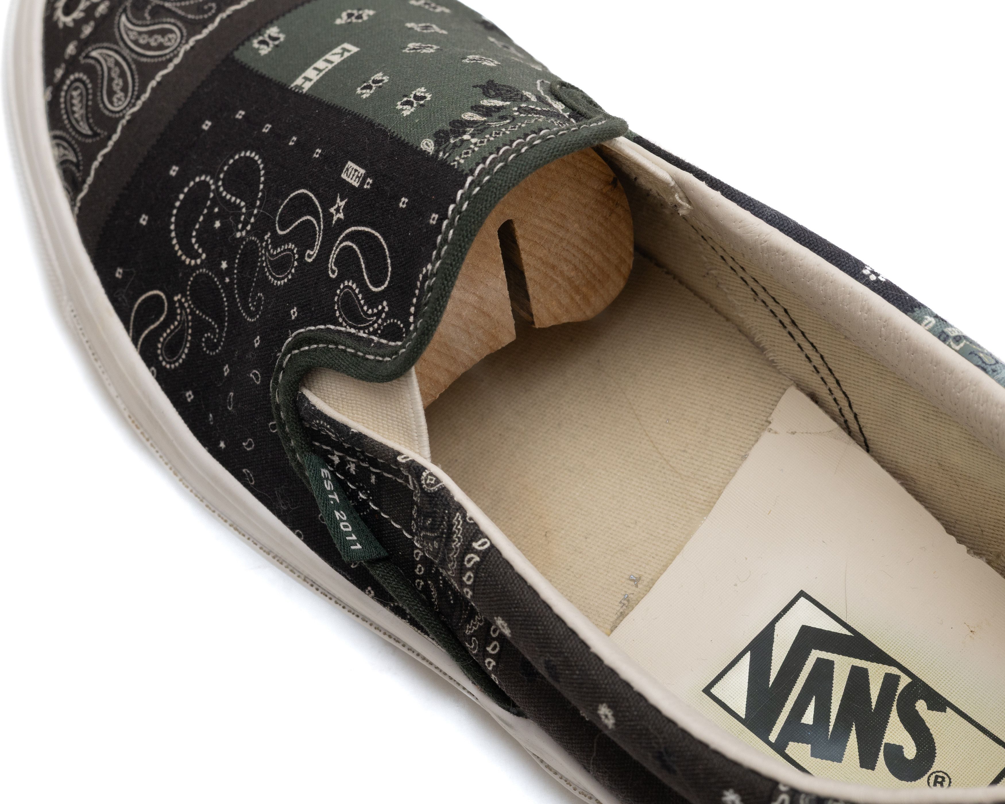 Kith × Vans VANS VAULT X KITH OG Slip-On Bandana Size US 12 / EU 45 - 8 Thumbnail