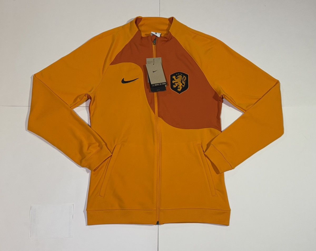 Nike NIKE NETHERLANDS ACADEMY PRO FOOTBALL JACKET DN1056-833 Size US S / EU 44-46 / 1 - 3 Thumbnail