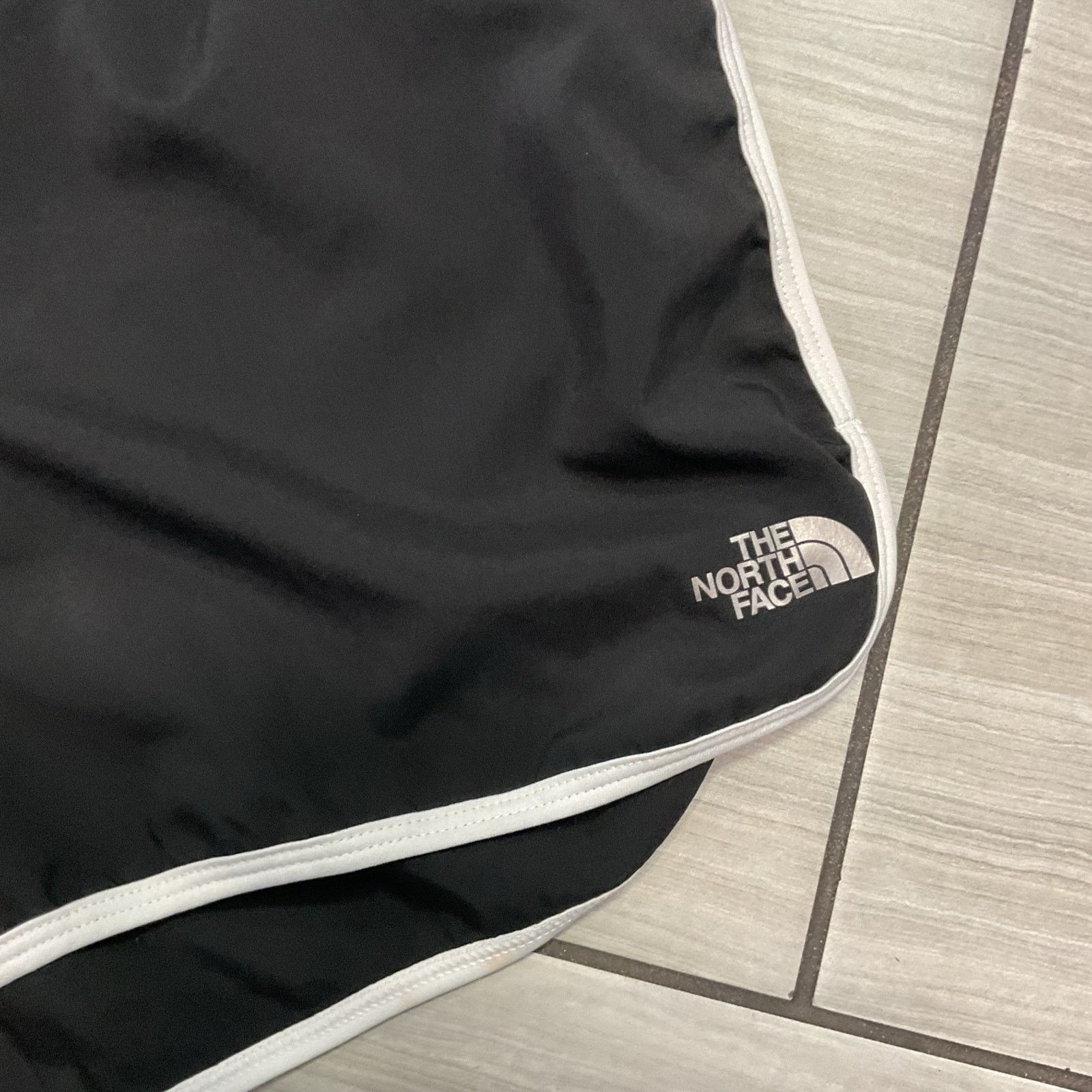 The North Face The North Face Black Athletic Running Shorts Size 30" / US 8 / IT 44 - 5 Thumbnail