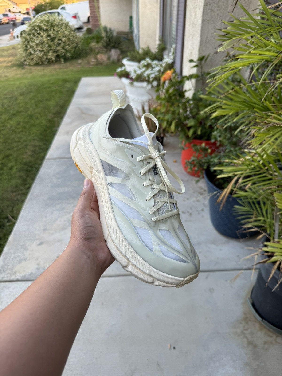 NEW Hoka ONE ONE Mafate Speed 4 Lite Tan Unisex