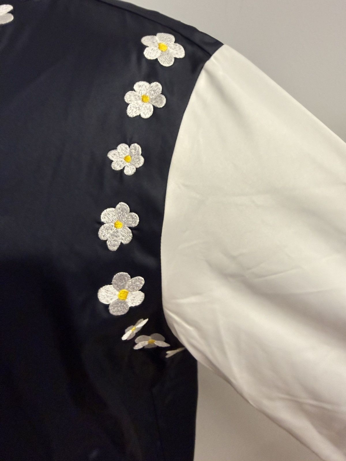 Adidas × Pharrell Adidas Originals x Pharrell Williams “528HZ” Daisy Bomber Size US XL / EU 56 / 4 - 6 Thumbnail