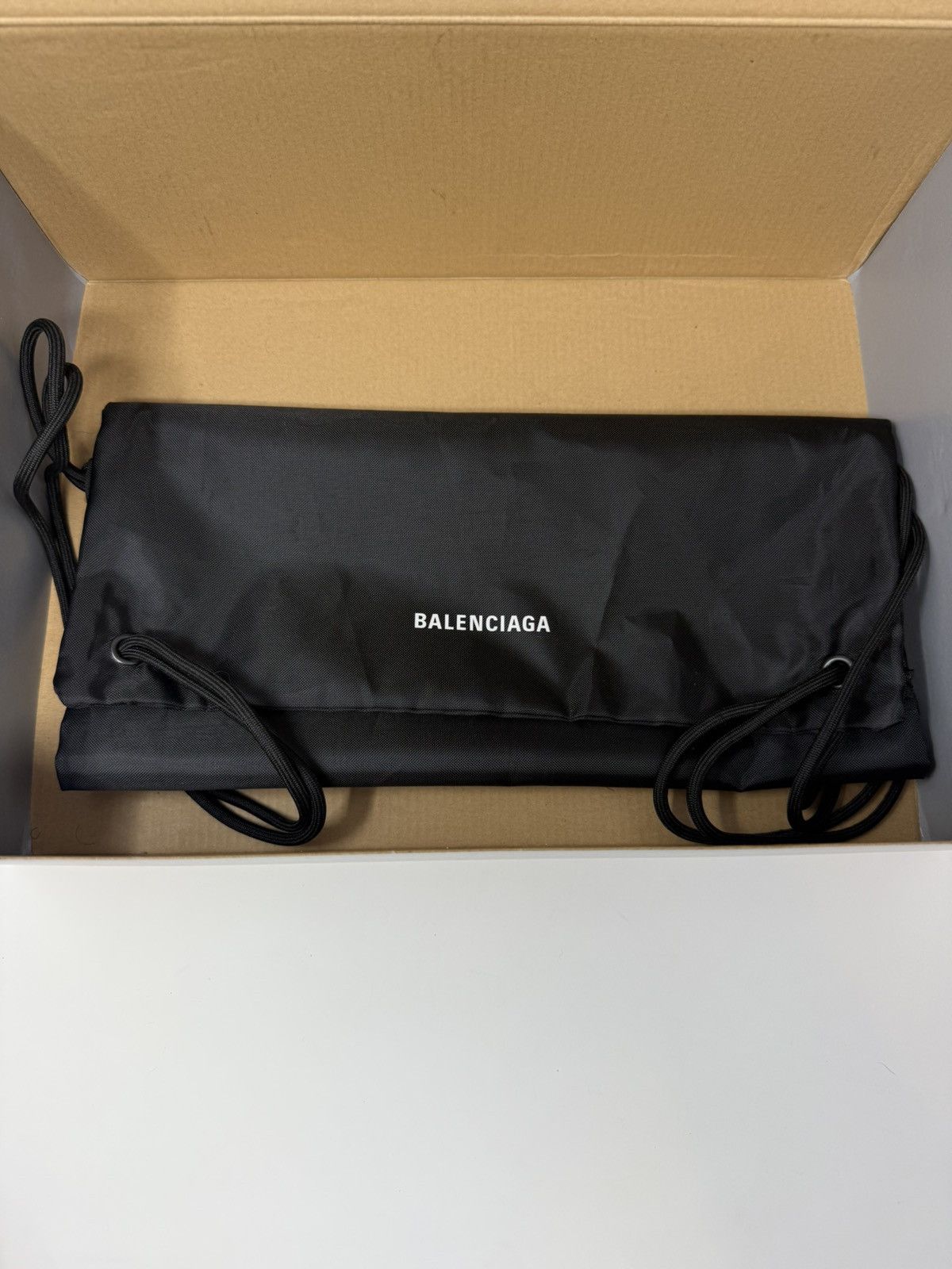 Balenciaga Balenciaga Runner Sneaker Red/White Size US 9 / EU 42 - 9 Thumbnail