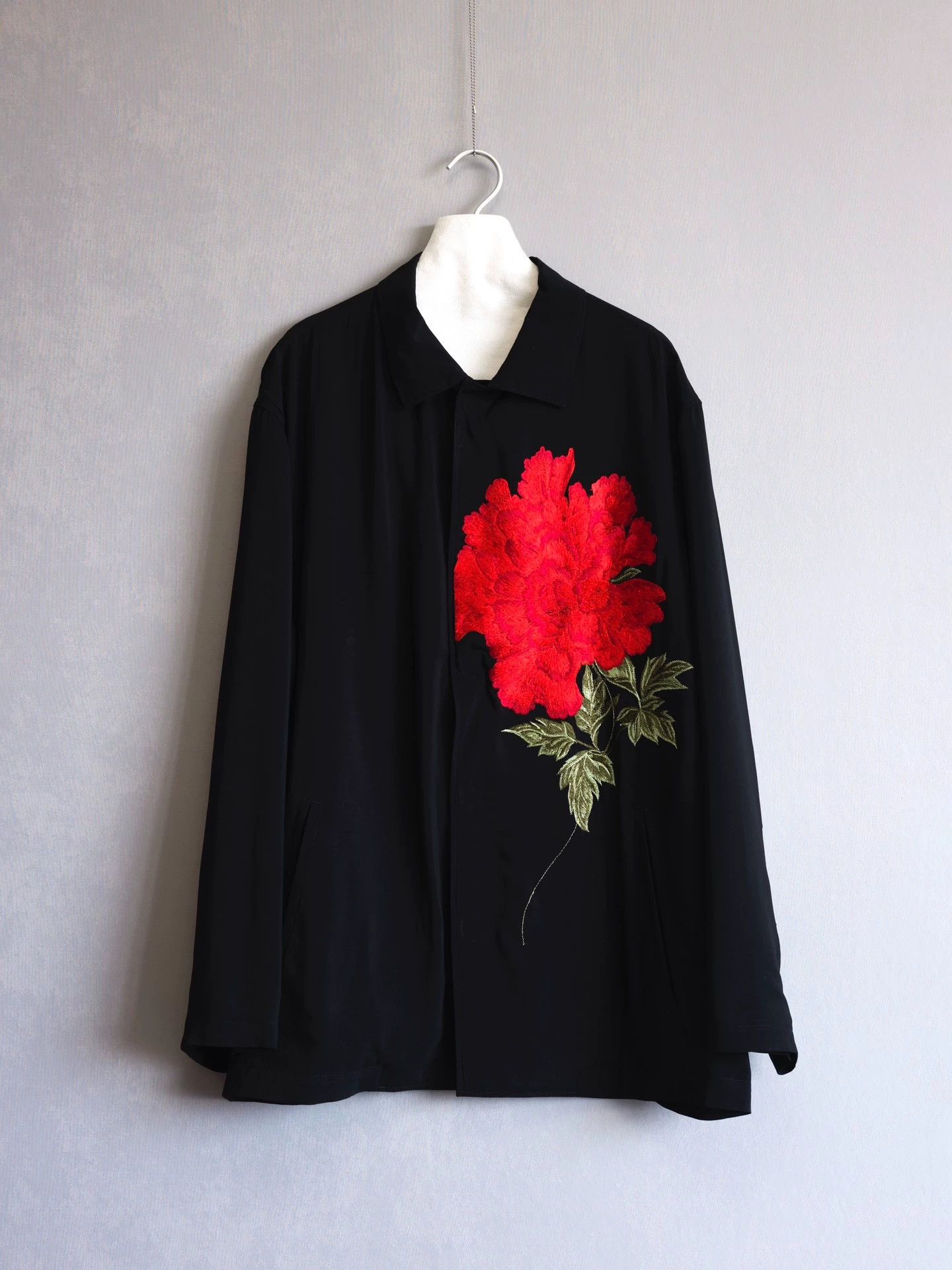 Yohji Yamamoto Yohji Yamamoto 96SS Peony Embroidered Jacket Size US S / EU 44-46 / 1 - 1 Thumbnail