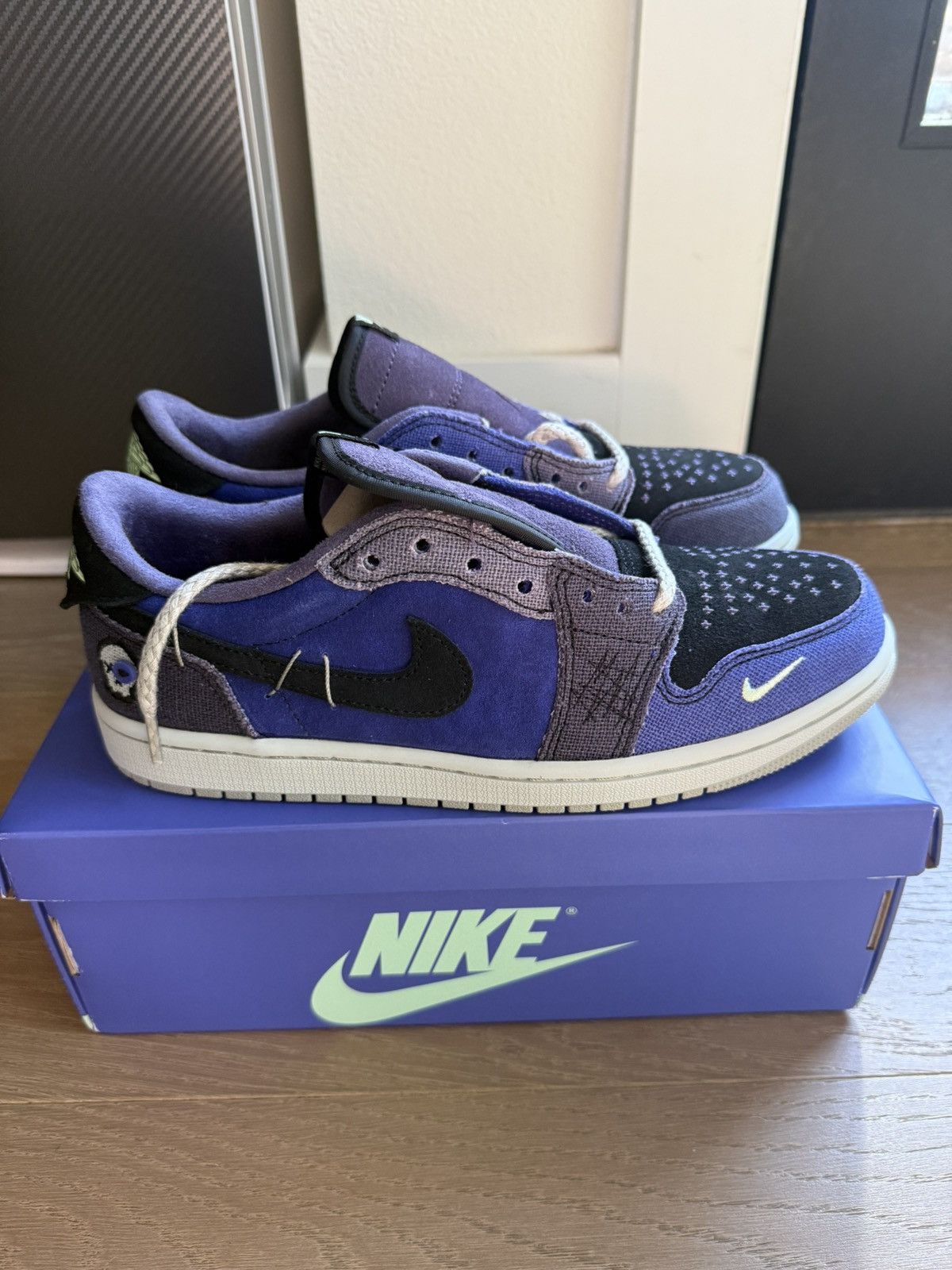 Jordan Brand Zion Williamson x Air Jordan 1 Retro Low OG Voodoo Men's Size US 8.5 / EU 41-42 - 5 Thumbnail