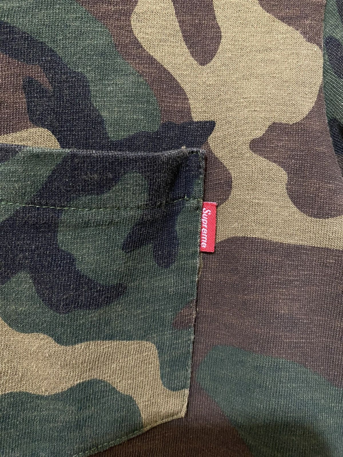Supreme Supreme Camo Pocket Tshirt Size US S / EU 44-46 / 1 - 4 Thumbnail
