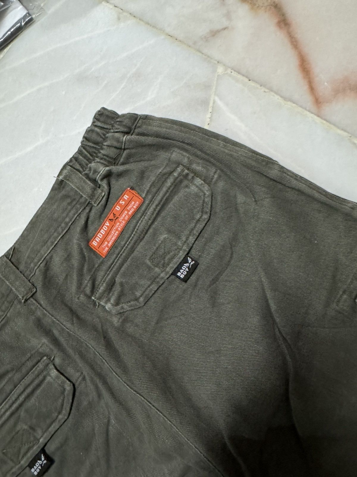 Japanese Brand VINTAGE WIDE BAGGY BAD BOY USA CARGO THRASHED INSANE WEAR Size US 27 - 11 Thumbnail