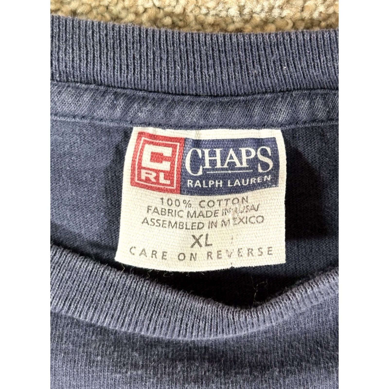 Chaps VINTAGE Chaps Ralph Lauren Long Sleeve Shirt Navy Fall Leaf Graphic XL Men Crew Neck Cotton T-Shirt 90s USA Retro Size US XL / EU 56 / 4 - 4 Thumbnail