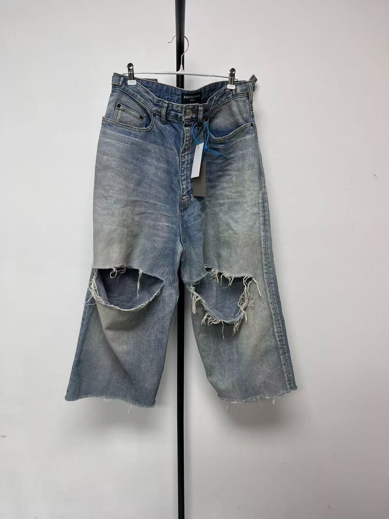 Balenciaga balenciaga skater light blue ripped jeans Size US 32 / EU 48 - 1 Thumbnail