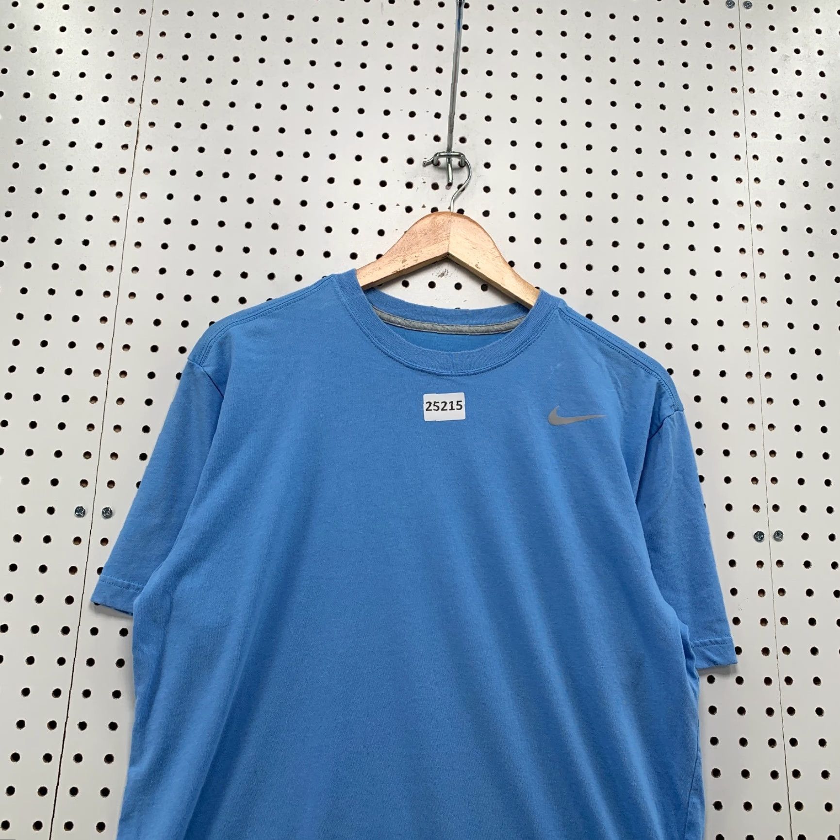 Nike Nike Dri Fit Shirt Sky Blue Gray Swoosh Mens Large Short Sleeve 21.5x27.5 Size US L / EU 52-54 / 3 - 5 Thumbnail