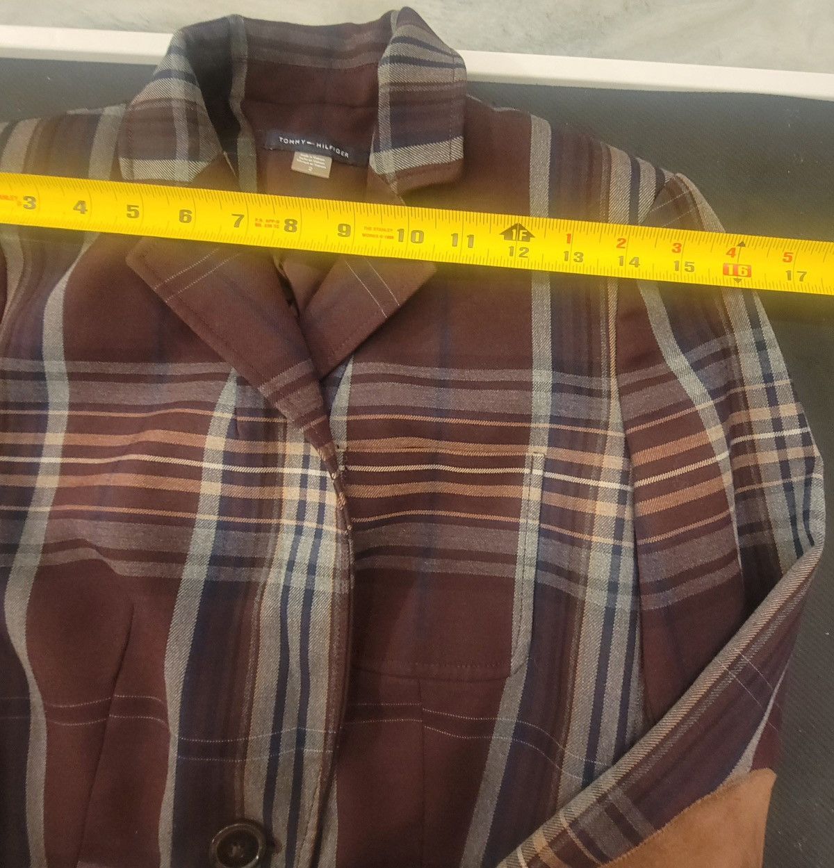 Tommy Hilfiger Tommy Hilfiger Blazer ElbowPatch Plaid Burgundy Sport Coat Size XS / US 0-2 / IT 36-38 - 4 Thumbnail
