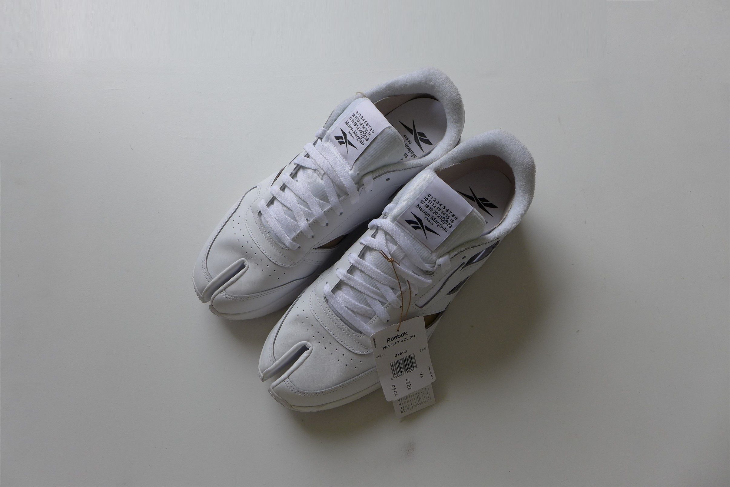 Maison Margiela × Reebok Magiela x Reebok Tabi White Classic Leather DQ Sneakers Size US 13 / EU 46 - 1 Thumbnail