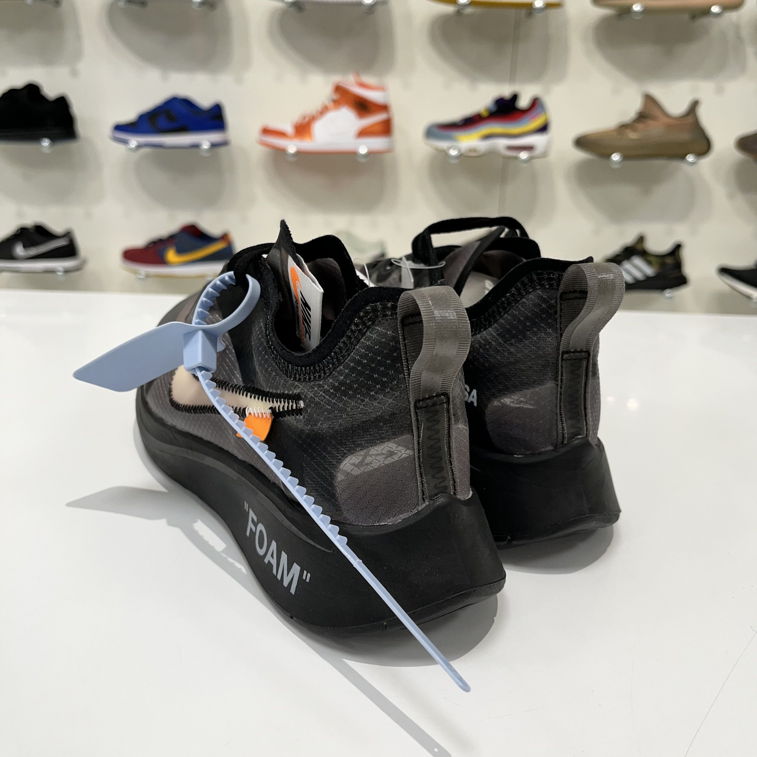 Nike × Off-White Nike Zoom Fly x Off-White Black/Silver Size US 8 / EU 41 - 4 Thumbnail