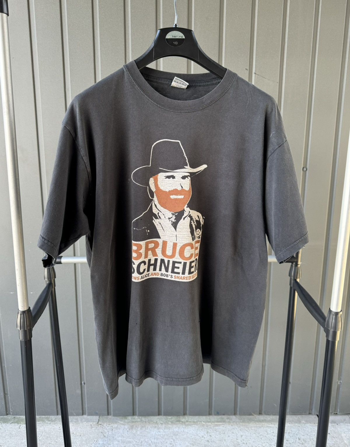 Other × Vintage Bruce Schneier Vintage T Shirt Art Writer Tee Size US L / EU 52-54 / 3 - 1 Thumbnail