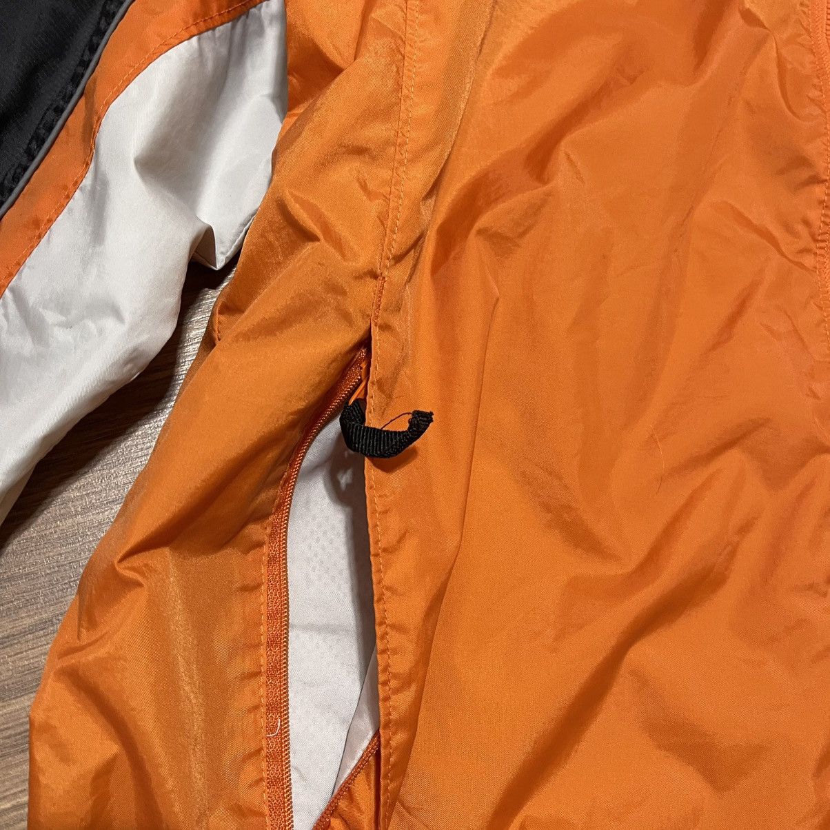 Columbia Vintage orange columbia lightweight hooded rain jacket Size US M / EU 48-50 / 2 - 5 Thumbnail