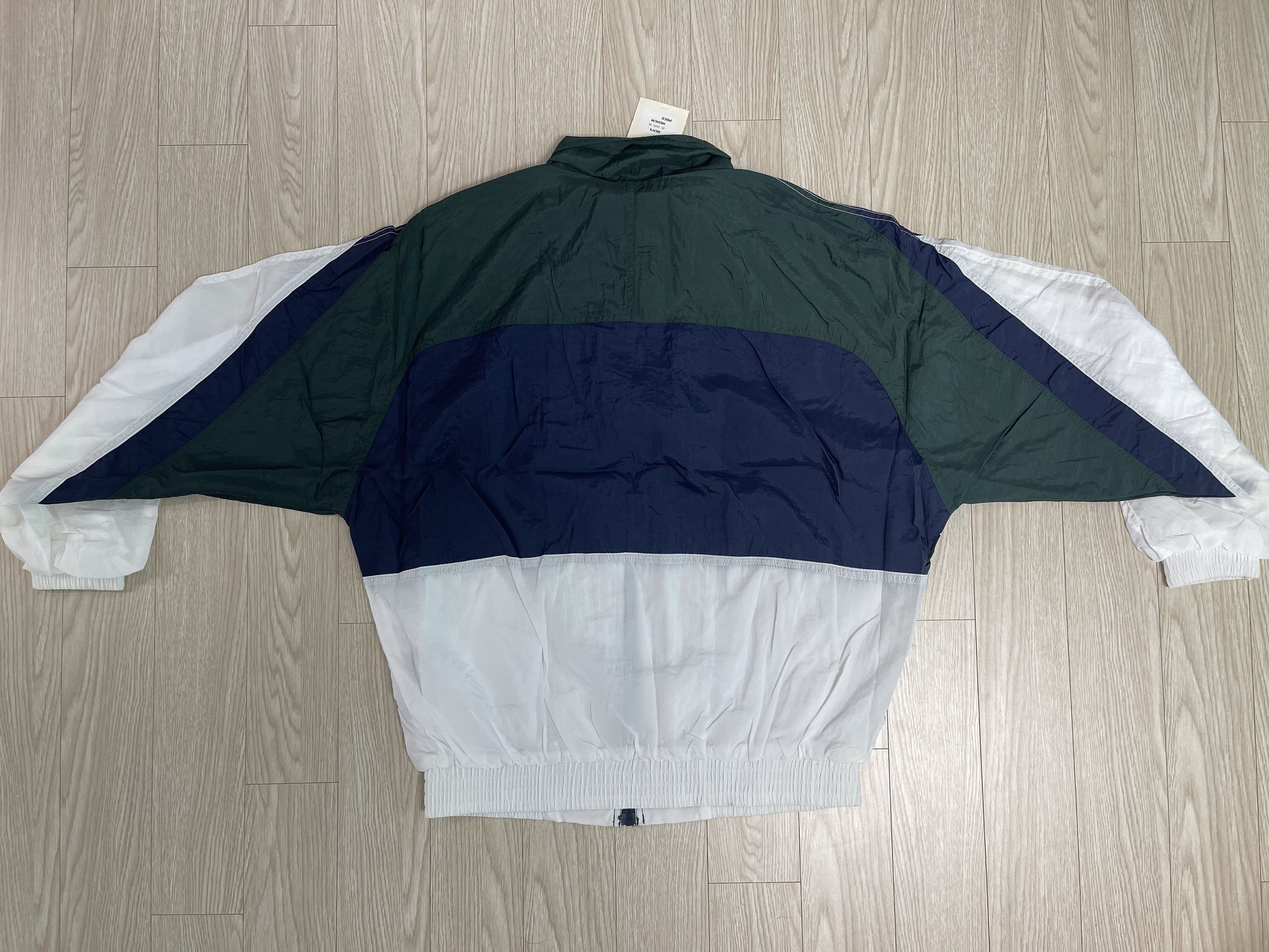 Nike Nike Red Tag 90’s Vintage Nylon Jacket M-2 Size US M / EU 48-50 / 2 - 6 Thumbnail