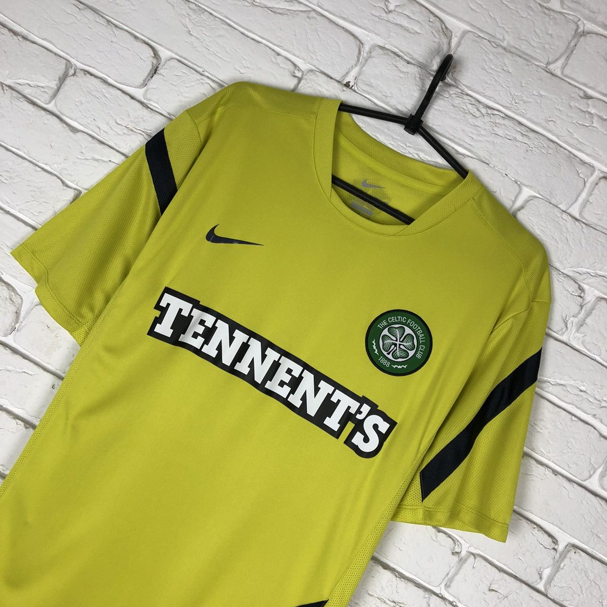 Nike Celtic FC 2011 2012 training soccer jersey nike vintage Size US L / EU 52-54 / 3 - 2 Thumbnail