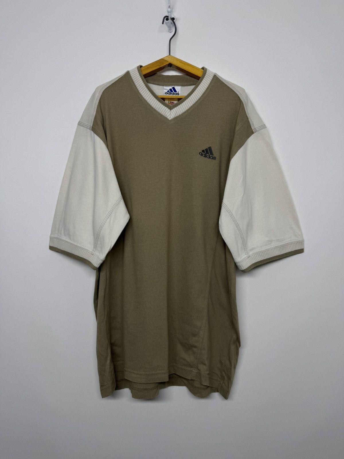 Adidas Vintage Adidas Logo T-Shirt 90’s Size US L / EU 52-54 / 3 - 1 Thumbnail