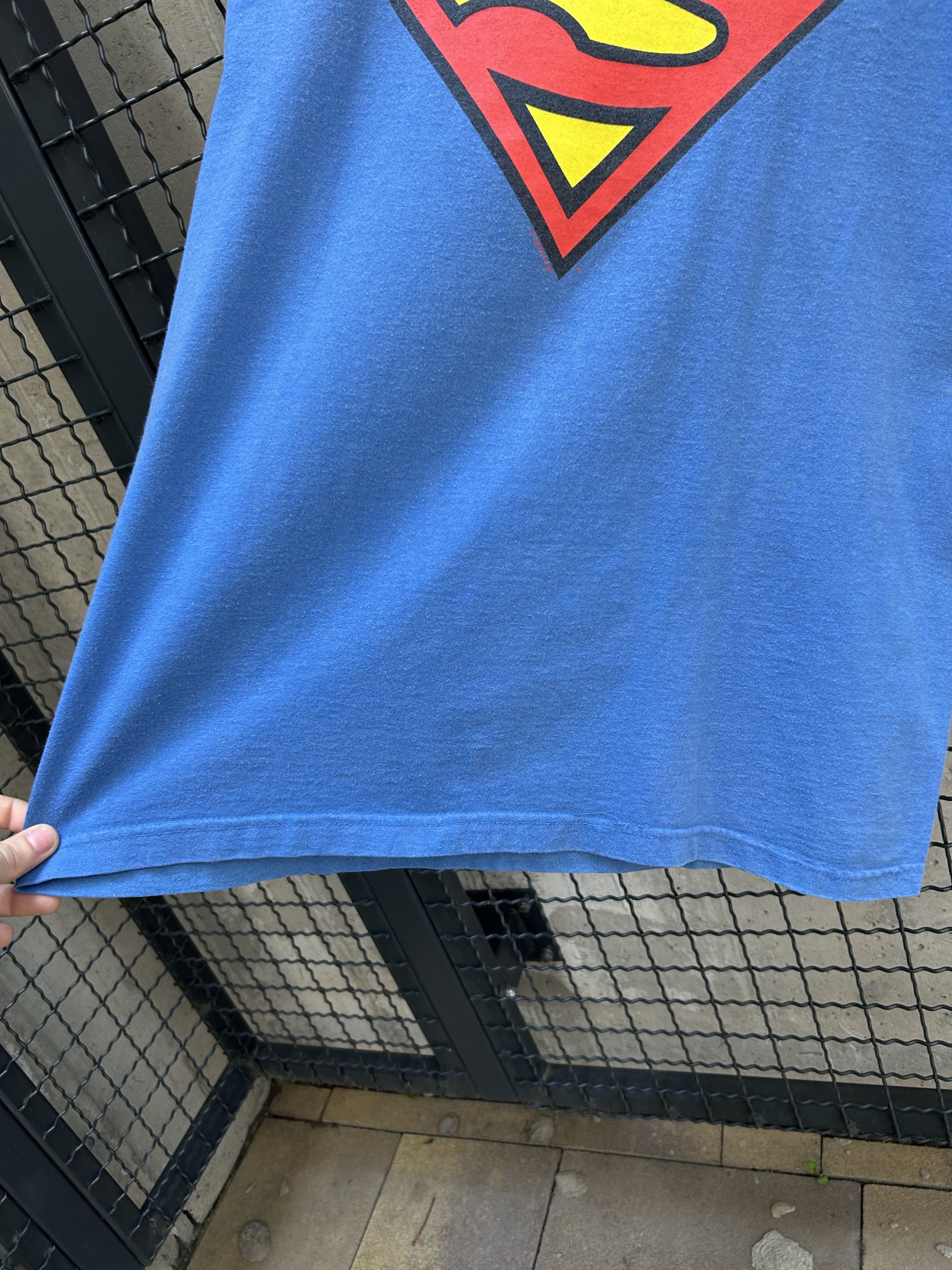Other Vintage 1996 Superman Movie Giant T-shirt Size US XL / EU 56 / 4 - 7 Thumbnail