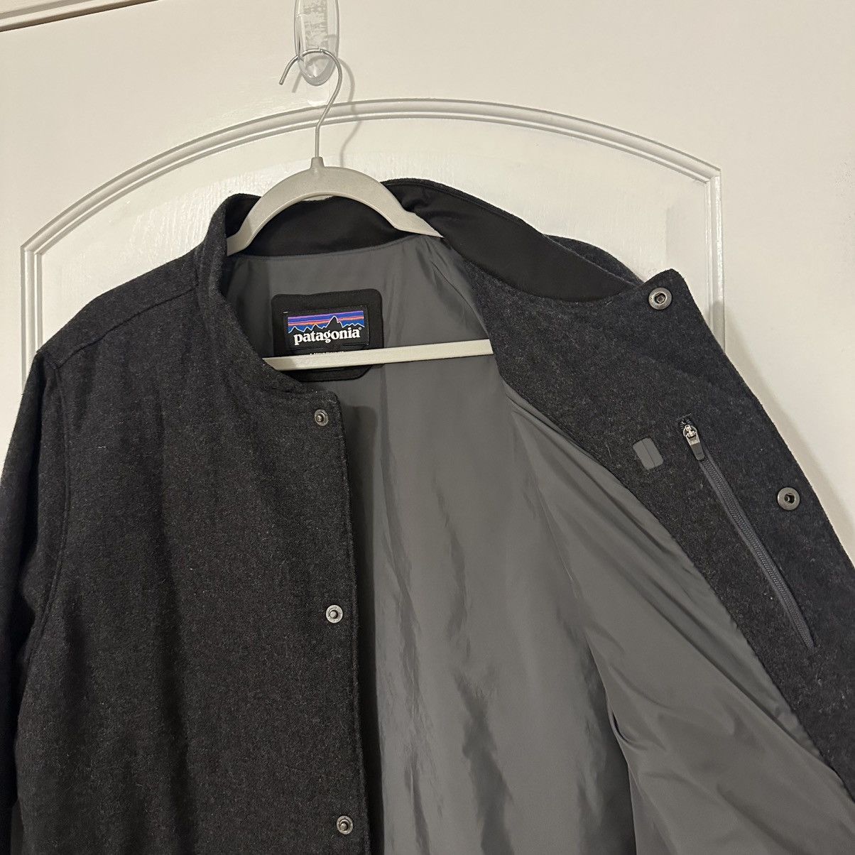 Patagonia Patagonia Recycled Wool Insulated Bomber Jacket, Forge Grey Size US L / EU 52-54 / 3 - 3 Thumbnail
