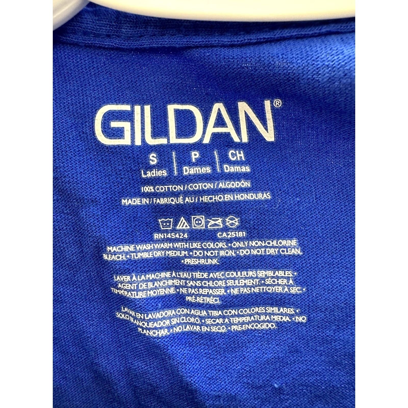 Gildan Womens Gildan Shirt Blue Short Sleeve V-Neck Size Small Ladies Shirt Regular Fit Casual Top USA Theme Womens Size S / US 4 / IT 40 - 4 Thumbnail