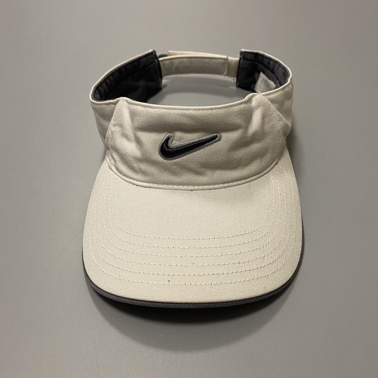 Nike Nike Vintage Visor Hat Y2K OS Cap Center Logo Size ONE SIZE - 2 Thumbnail