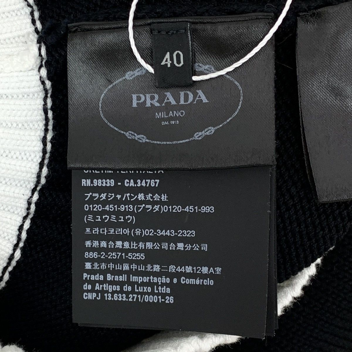 Prada Prada Letter Logo Embroidered Long Sleeve Knit Sweater K26WX Size L / US 10 / IT 46 - 6 Thumbnail