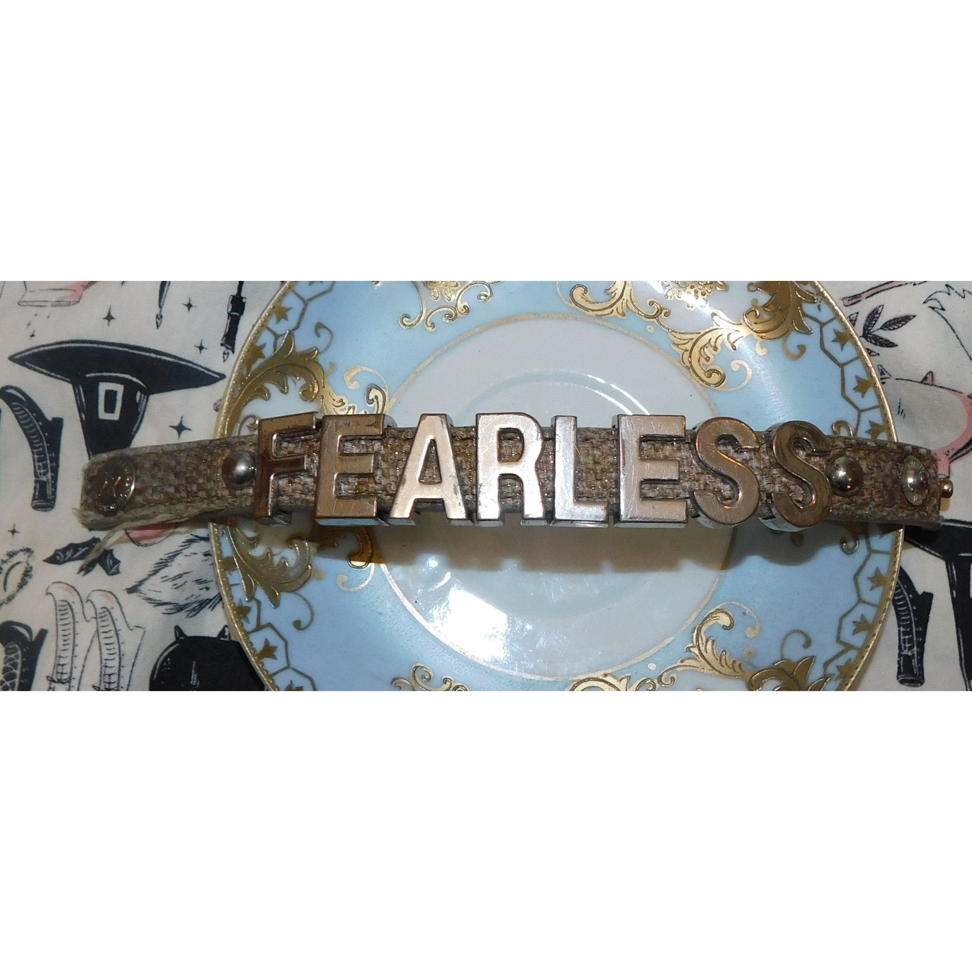 BCBGeneration BCBGenerations Fearless Slide Charm Bracelet Size ONE SIZE - 6 Thumbnail