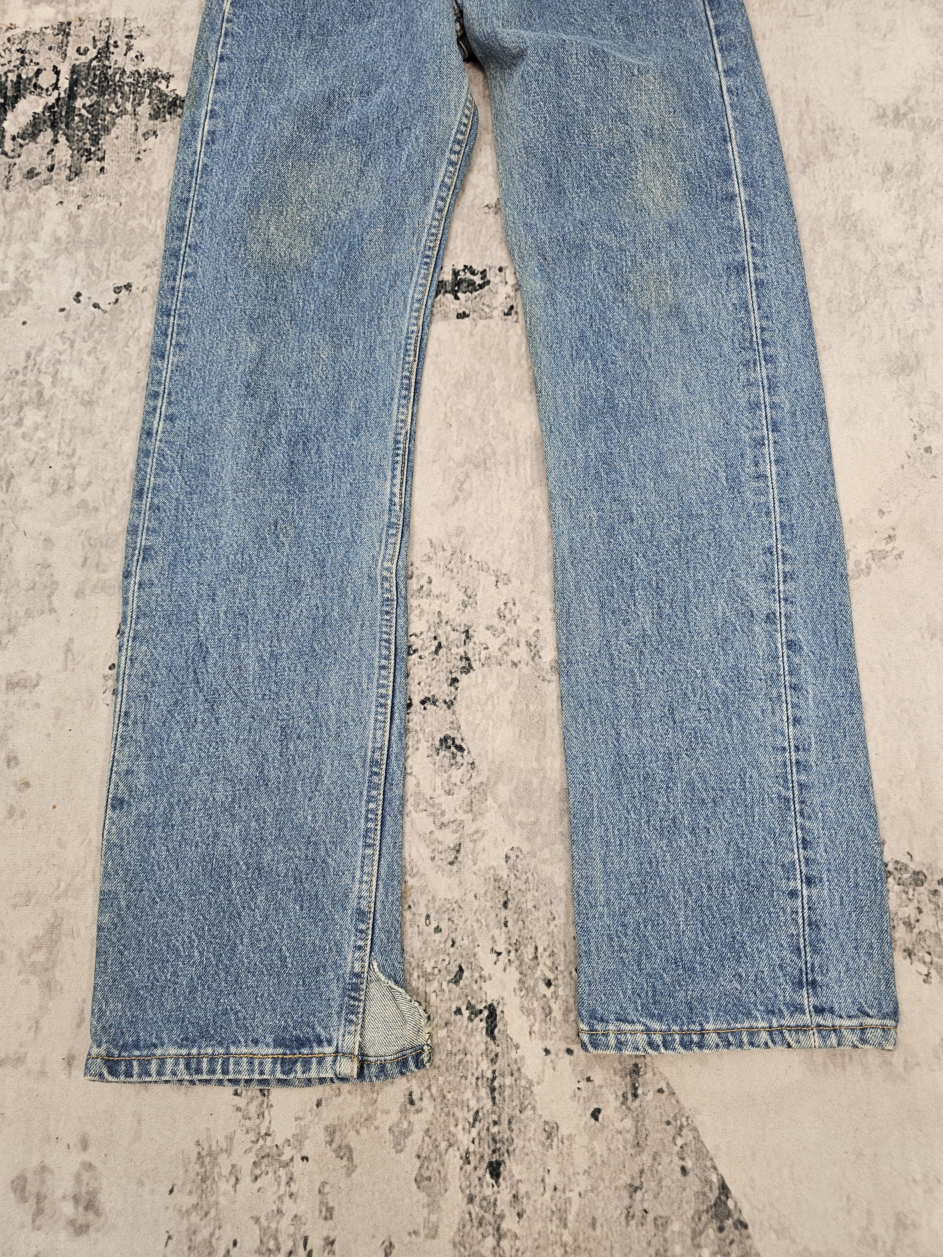 Levi's Vintage LEVIS 501 Ripped Blue Jeans L0449 Size 27X31.5 Size US 27 - 4 Thumbnail