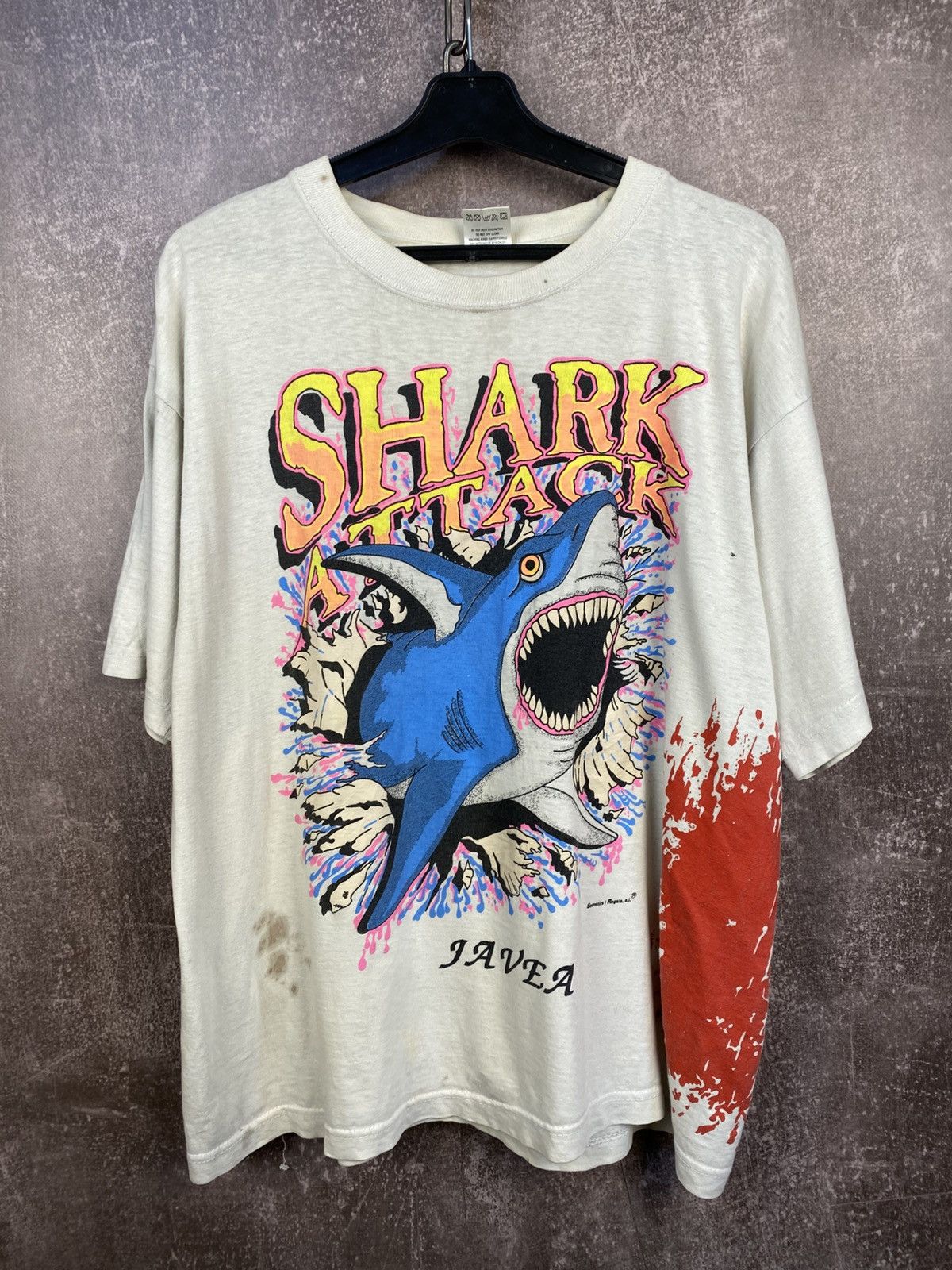 Vintage 80s Vintage Shark Attack 3D Bite Art Single Stitch Tees Size US S / EU 44-46 / 1 - 1 Thumbnail