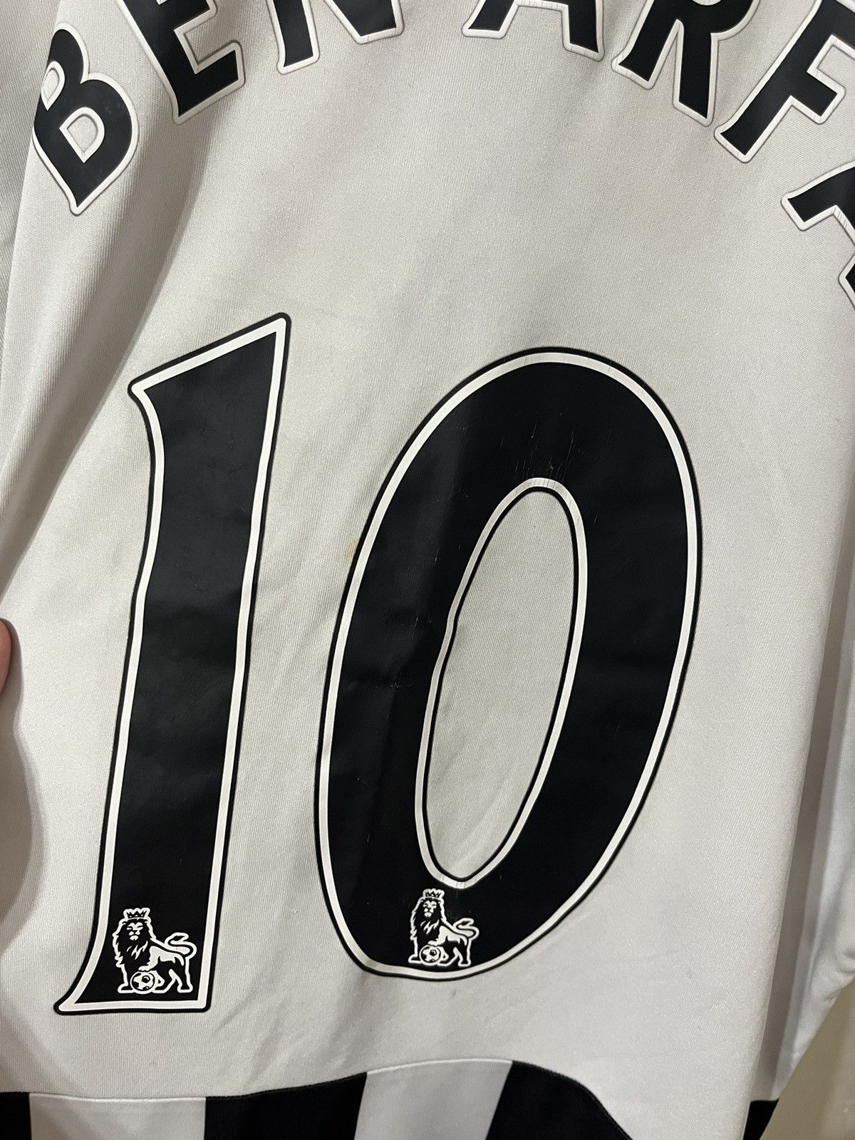 Other Puma Newcastle #10 Ben Arfa 11/12 Home Jersey Size US M / EU 48-50 / 2 - 9 Thumbnail