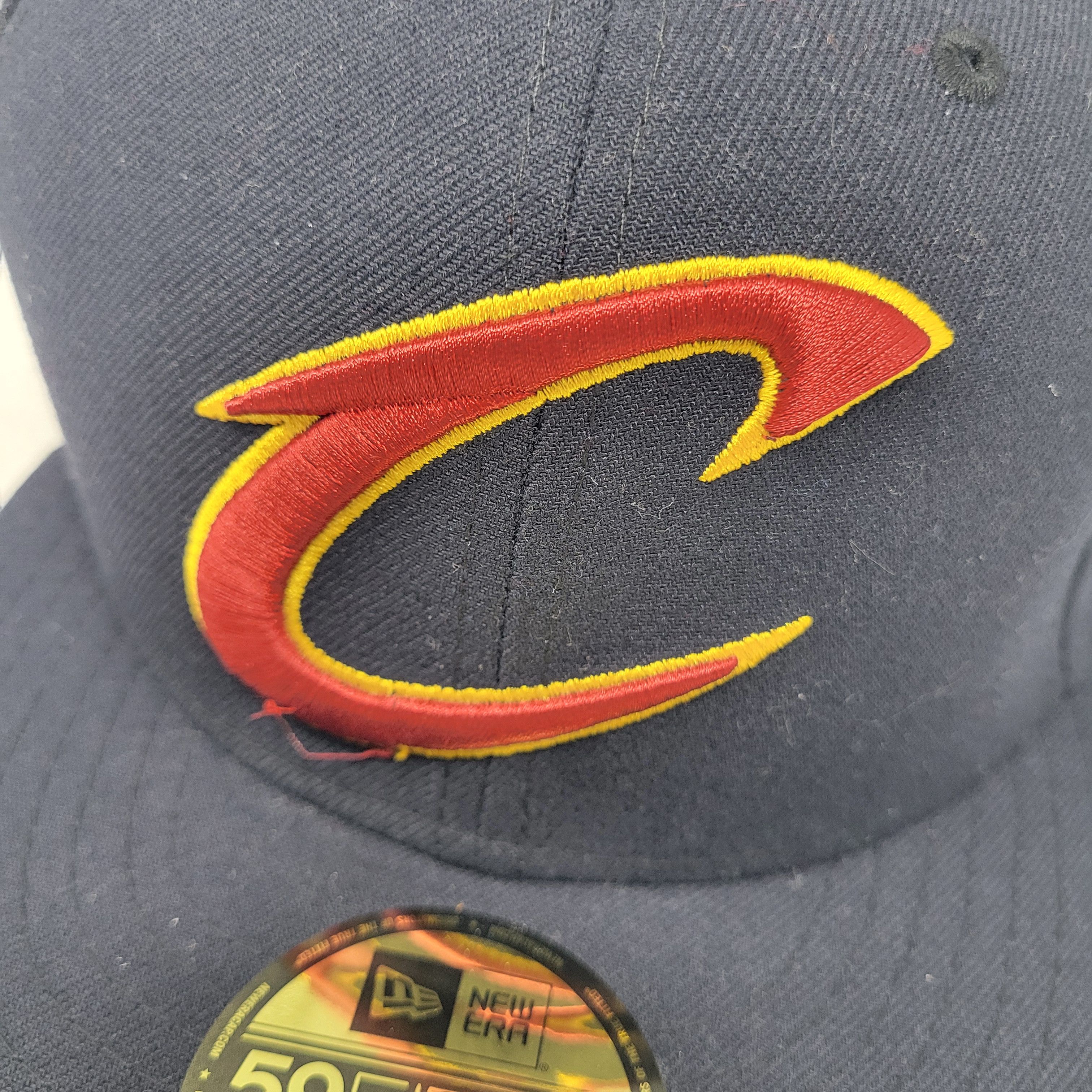 NBA × New Era New Era Cleveland Cavaliers CAVS Navy Blue Fitted Hat 7 5/8 Size ONE SIZE - 3 Thumbnail