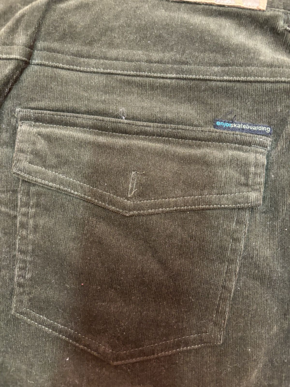 Enjoi × Vintage ***FINAL DROP***RARE 00s ENJOI SKATEBOARD CORDUROY SHORT 36 Size US 36 / EU 52 - 16 Thumbnail