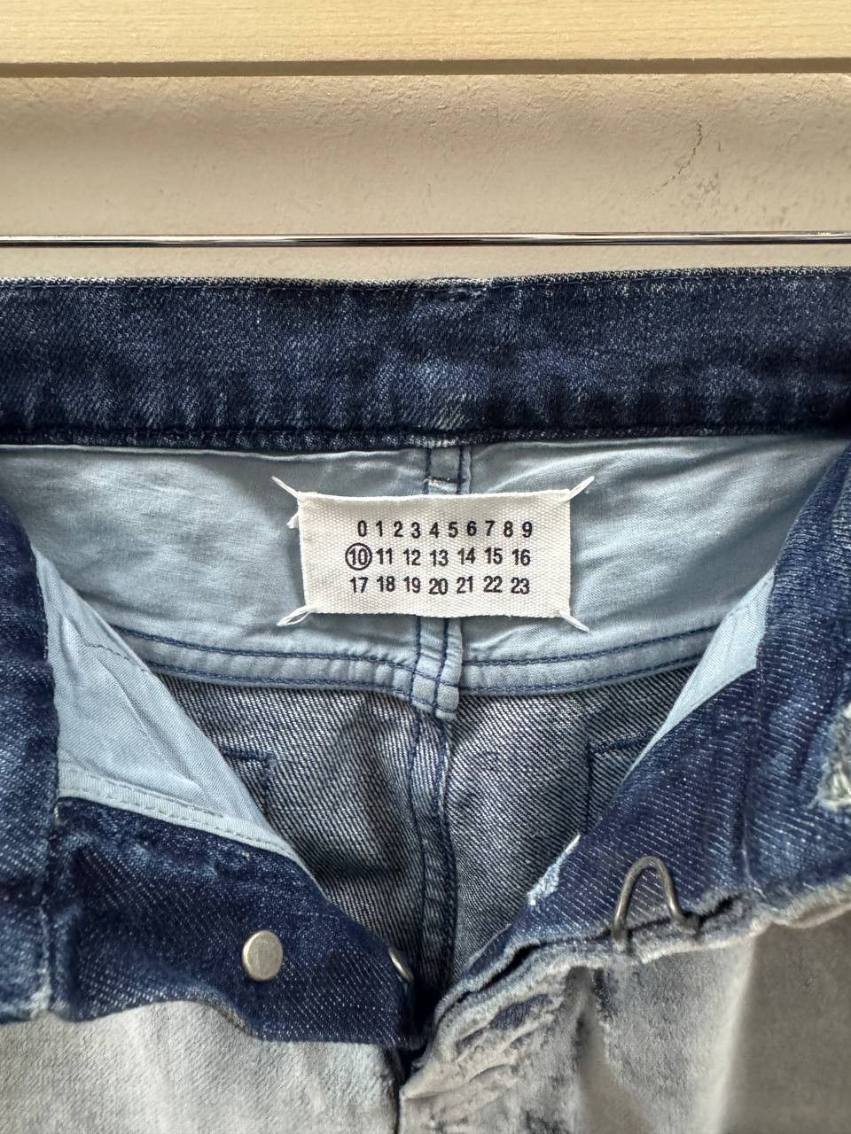 Maison Margiela AW09 Maison Martin Margiela Flocked White Paint Denim Size US 30 / EU 46 - 8 Thumbnail