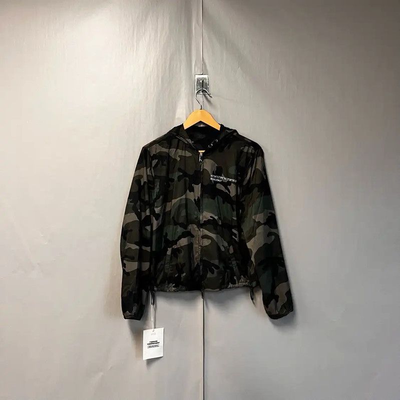 Valentino Valentino Black Women's Jacket with Hood 0089 Size M / US 6-8 / IT 42-44 - 1 Thumbnail