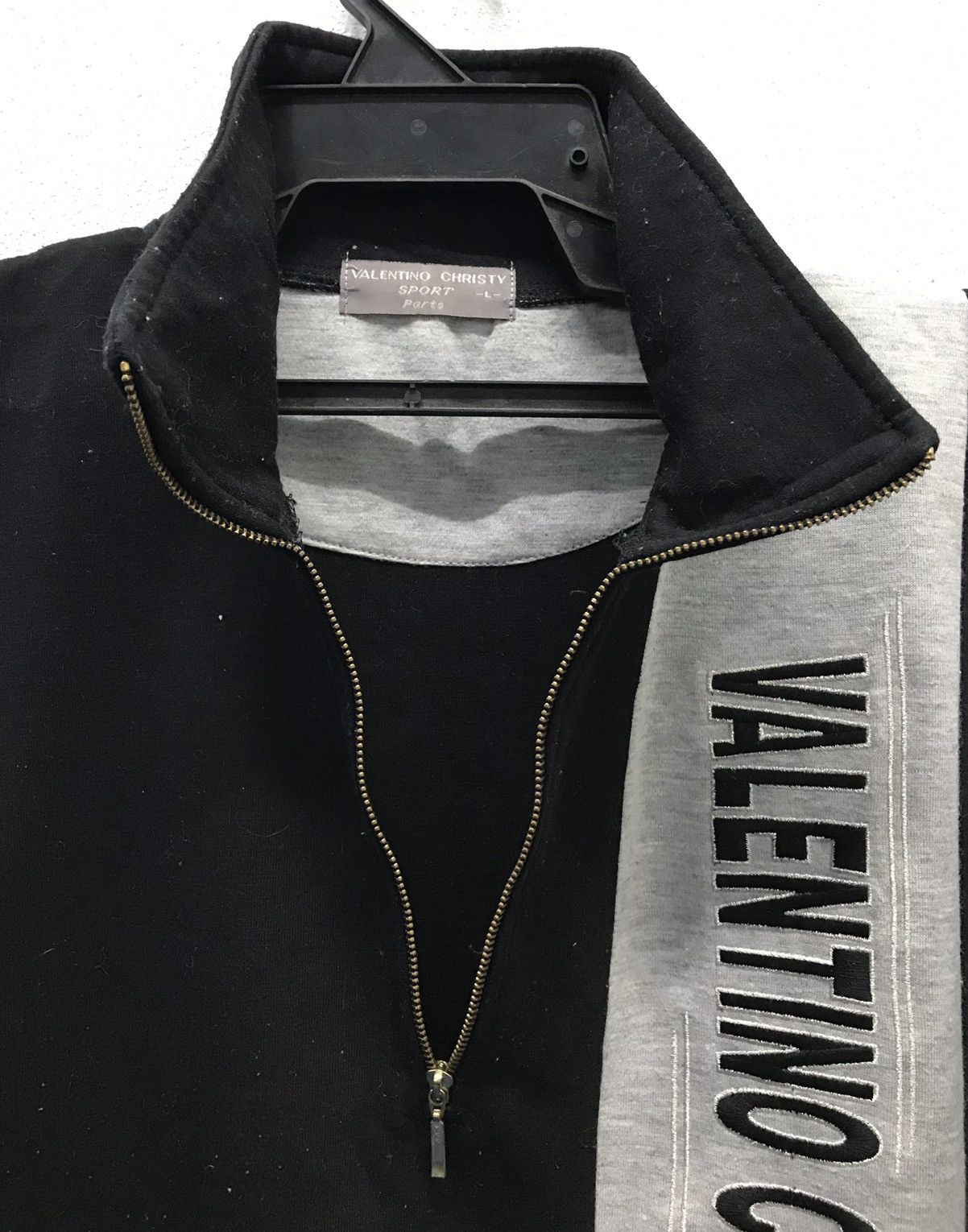Japanese Brand × Vintage Vintage Valentino Christy Sport Parts Sweatshirt Size US L / EU 52-54 / 3 - 4 Thumbnail