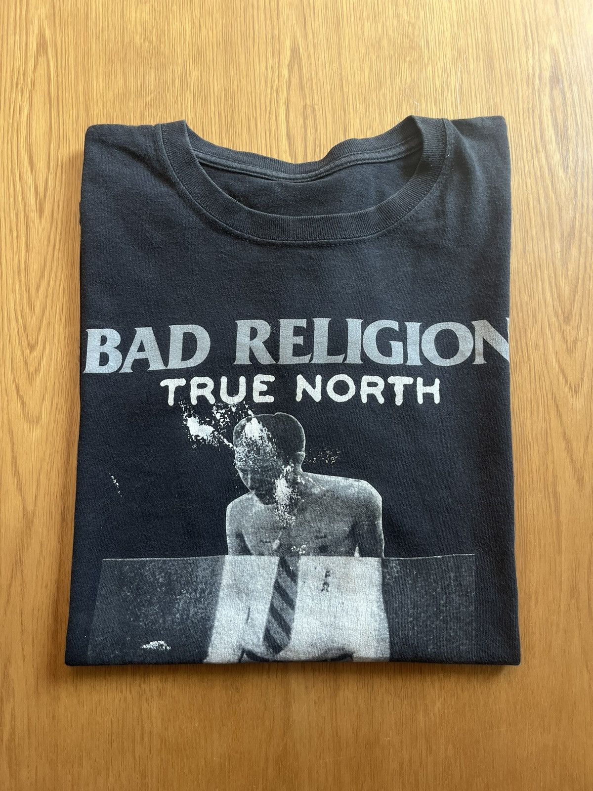 Band Tees BAD RELIGION True North 2013’s Album ( dirty )Tshirt Size US L / EU 52-54 / 3 - 1 Thumbnail