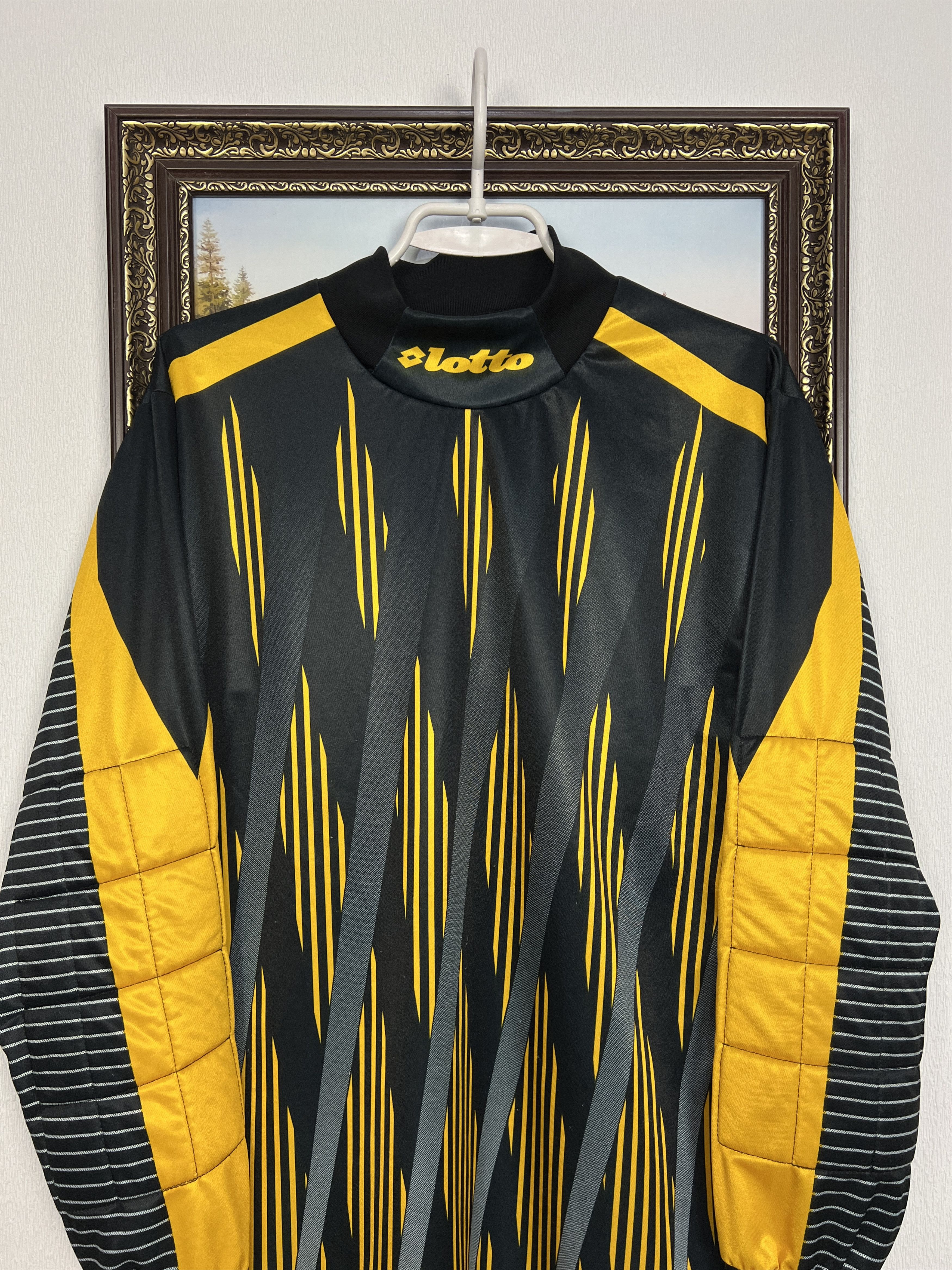 Lotto Sport Vintage AC Milan Goalkeeper football shirt 1996 Template Size US M / EU 48-50 / 2 - 5 Thumbnail