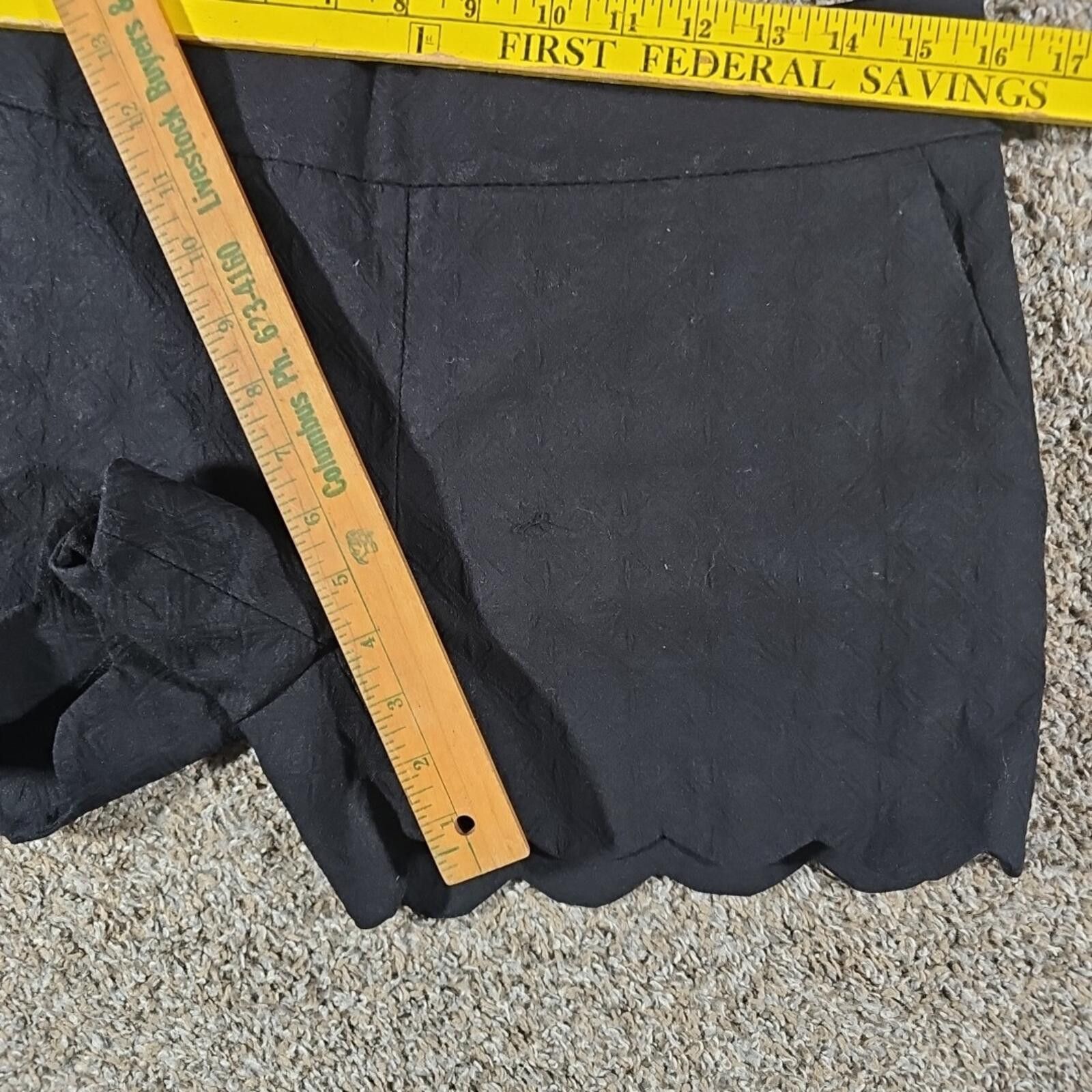 Ann Taylor Ann Taylor LOFT The Riviera Short Black Sz 4 Size 27" / US 4 / IT 40 - 4 Thumbnail
